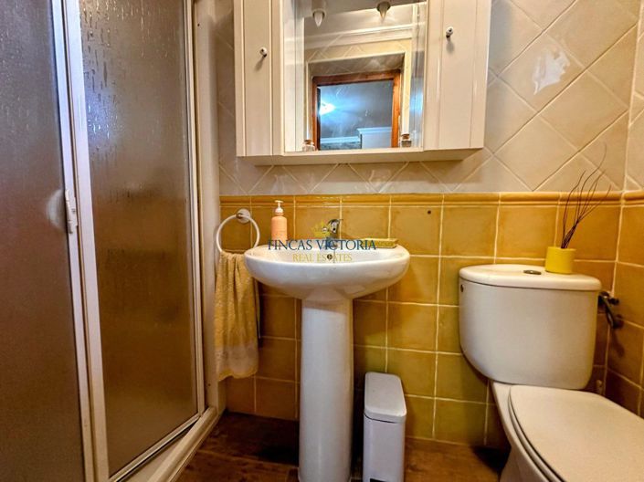 Image No.35-3 Bed Property for sale