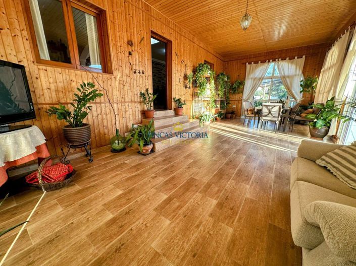 Image No.38-3 Bed Property for sale