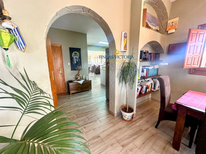 Image No.9-4 Bed Property for sale