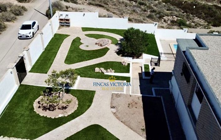 Image No.10-5 Bed Villa for sale