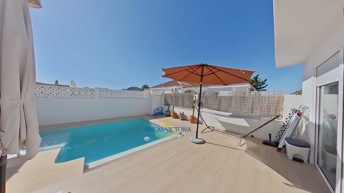 Image No.13-4 Bed Property for sale