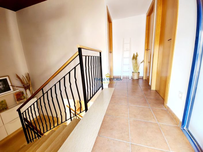 Image No.22-4 Bed Property for sale