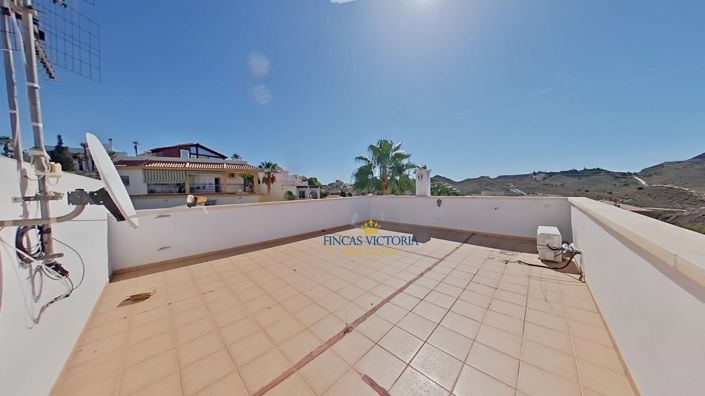 Image No.39-4 Bed Property for sale