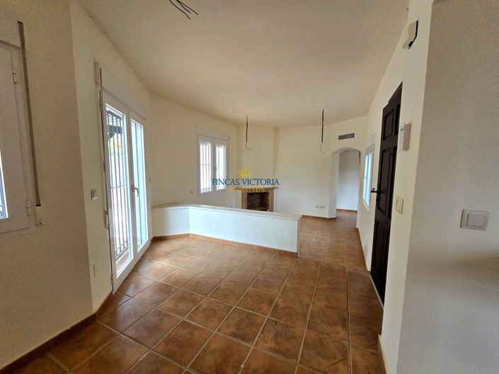 Image No.13-3 Bed Villa for sale