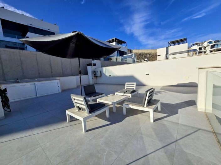 Image No.32-2 Bed Property for sale