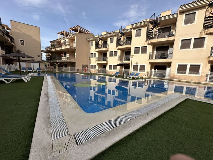 Image No.20-2 Bed Apartment for sale