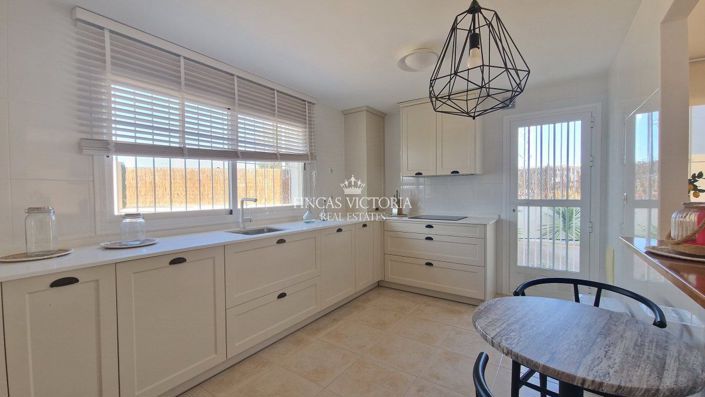 Image No.12-3 Bed Villa for sale