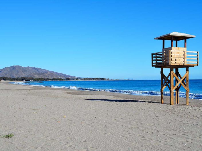 Image No.12-3 Bed Semi-Detached for sale