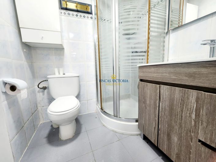 Image No.13-3 Bed Property for sale