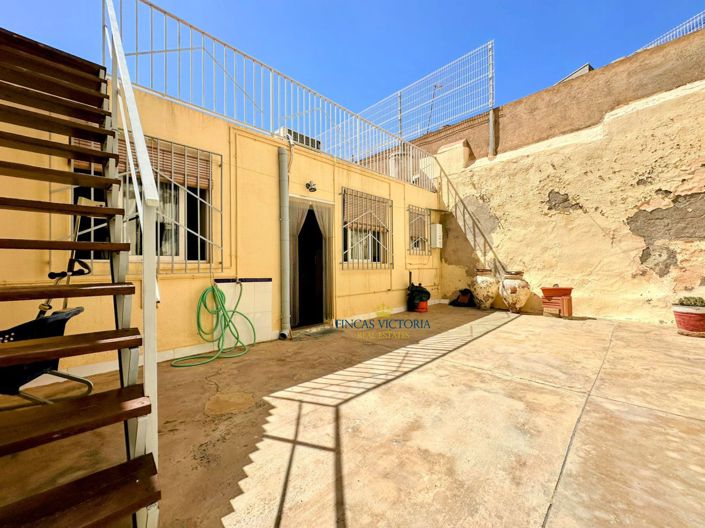 Image No.23-3 Bed Property for sale