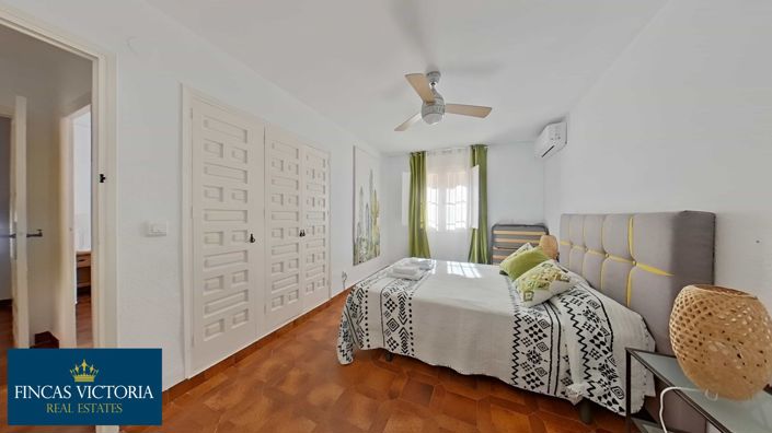 Image No.28-5 Bed Villa for sale