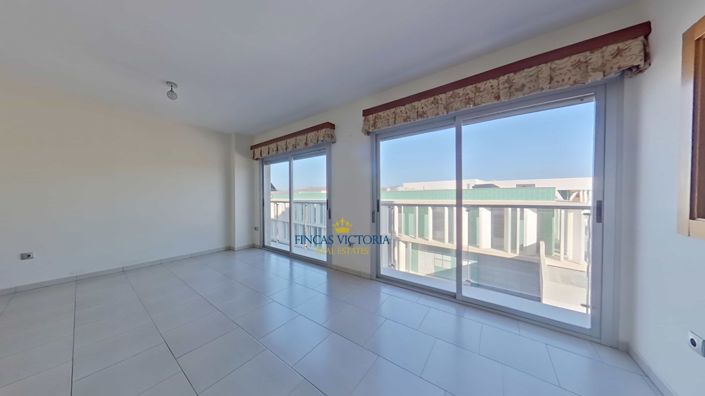 Image No.14-3 Bed Flat for sale