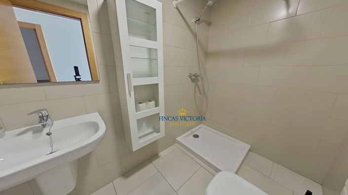 Image No.35-3 Bed Flat for sale