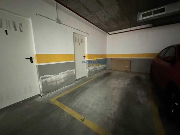 Image No.50-3 Bed Flat for sale