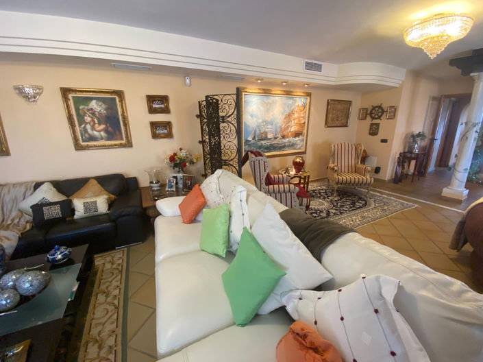 Image No.13-4 Bed Villa for sale