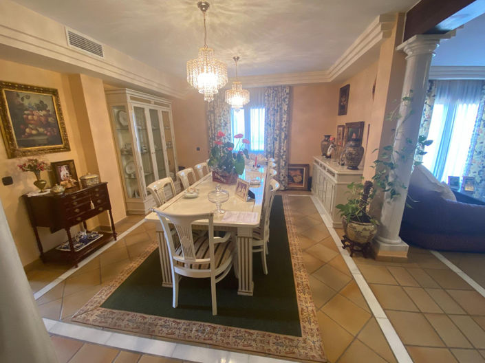 Image No.15-4 Bed Villa for sale