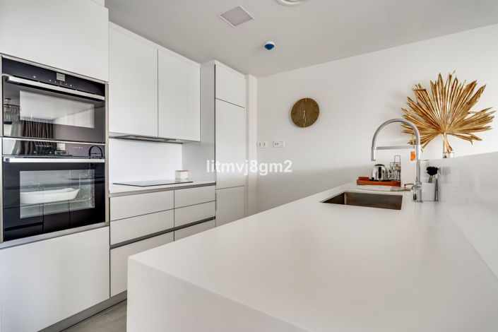 Image No.17-3 Bed Apartment for sale