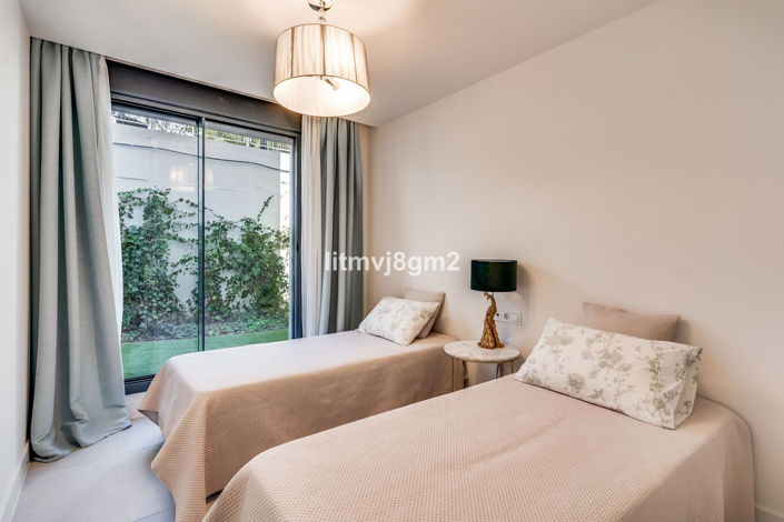 Image No.22-3 Bed Apartment for sale