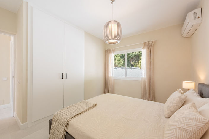 Image No.18-2 Bed Apartment for sale