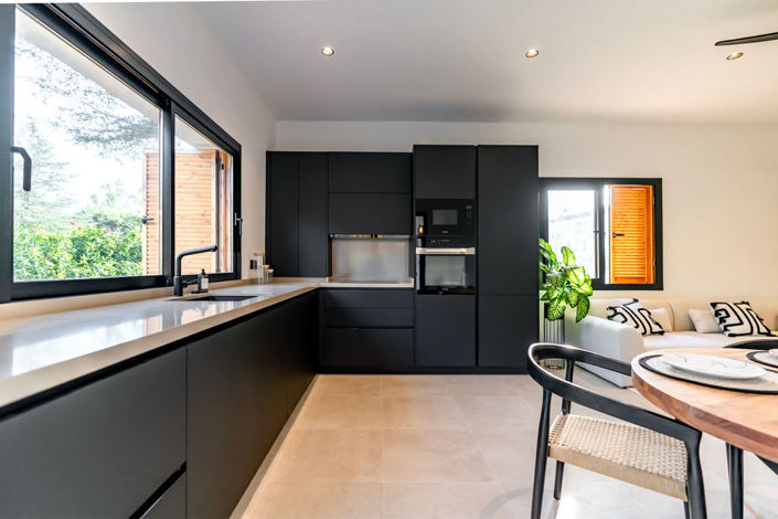 Image No.14-3 Bed Apartment for sale