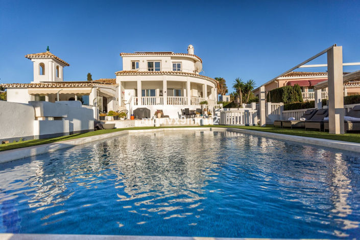 Image No.5-5 Bed Villa for sale