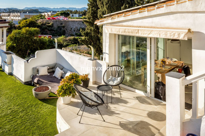 Image No.8-5 Bed Villa for sale