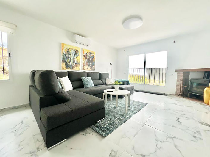 Image No.20-5 Bed Villa for sale