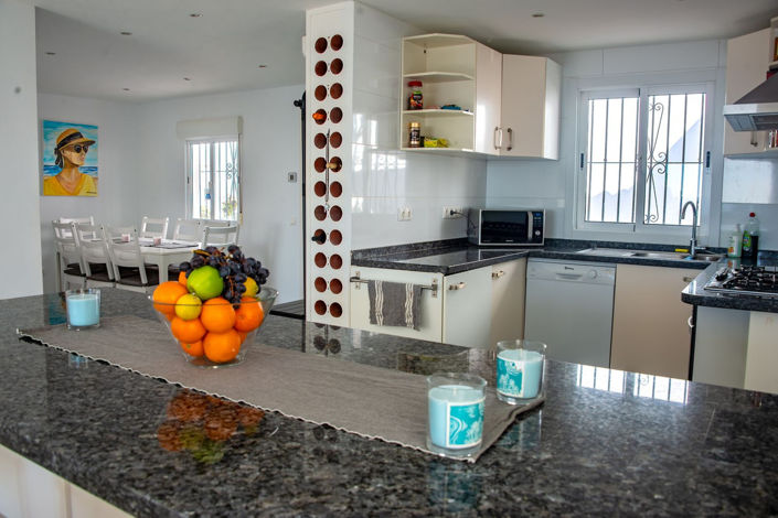 Image No.29-5 Bed Villa for sale