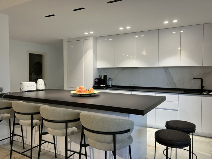 Image No.7-4 Bed Apartment for sale