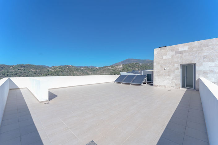 Image No.2-6 Bed Villa for sale