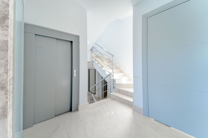 Image No.26-6 Bed Villa for sale