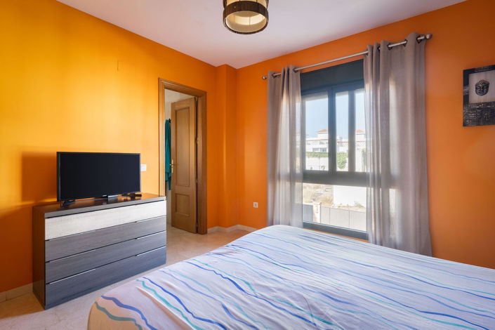 Image No.24-3 Bed Townhouse for sale