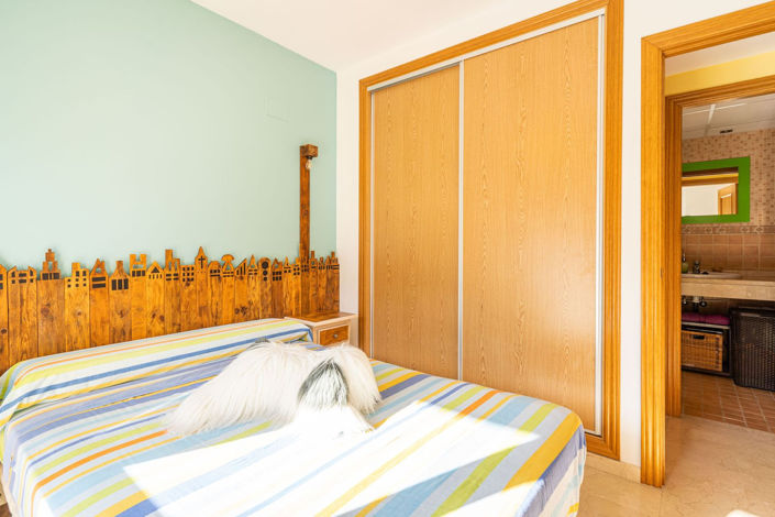 Image No.26-3 Bed Townhouse for sale