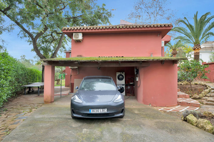 Image No.9-6 Bed Villa for sale