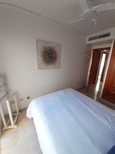 Image No.25-3 Bed Townhouse for sale