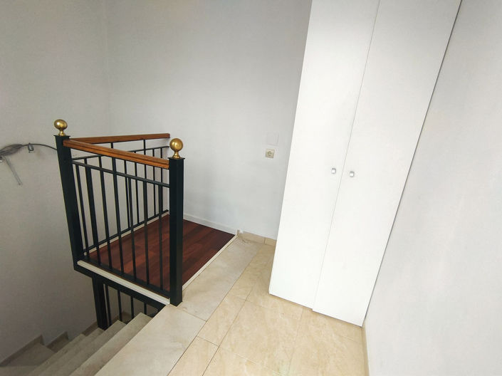 Image No.6-4 Bed Townhouse for sale