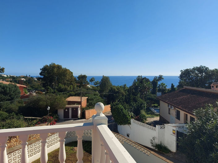 Image No.5-4 Bed Villa for sale