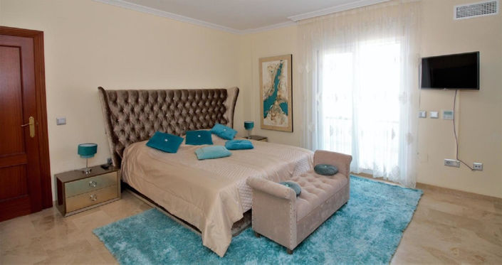 Image No.26-Villa de 10 chambres à vendre à El Paraiso