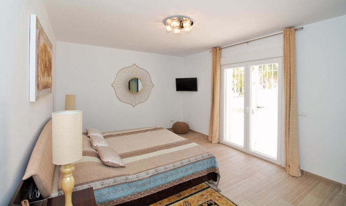 Image No.33-Villa de 10 chambres à vendre à El Paraiso