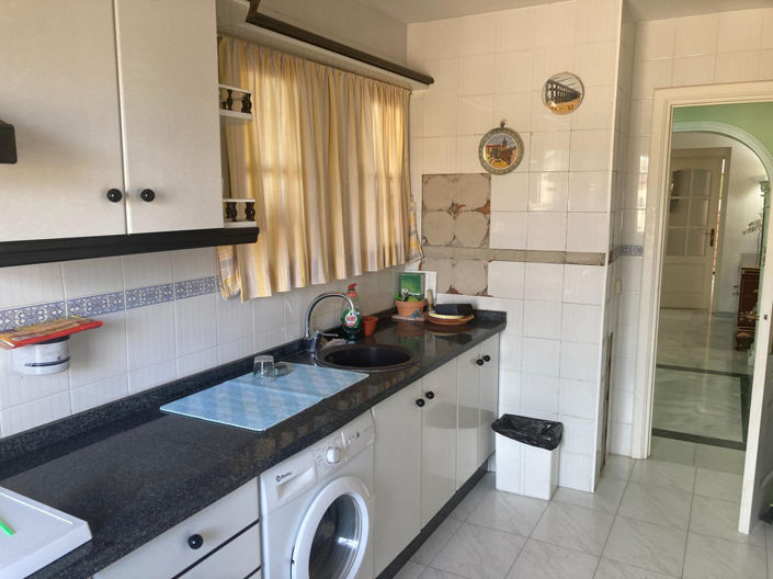 Image No.29-4 Bed Villa for sale