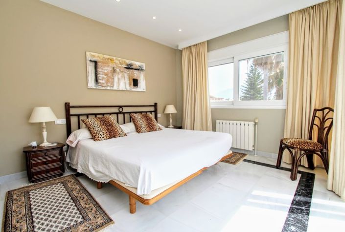 Image No.16-6 Bed Villa for sale