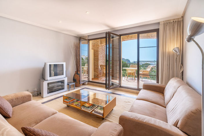 Image No.9-3 Bed Apartment for sale