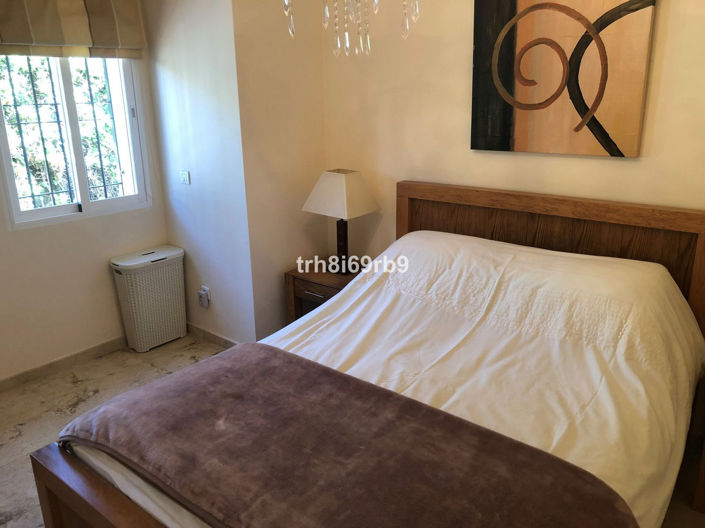 Image No.12-3 Bed Apartment for sale