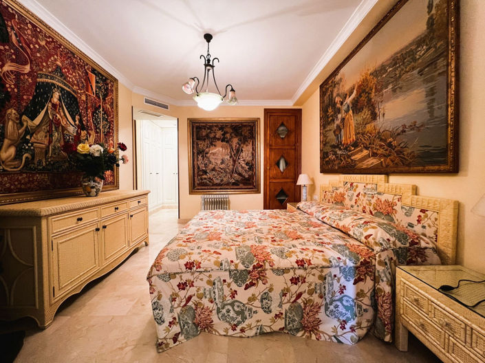 Image No.48-2 Bed Apartment for sale