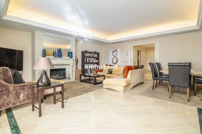 Image No.8-3 Bed Apartment for sale