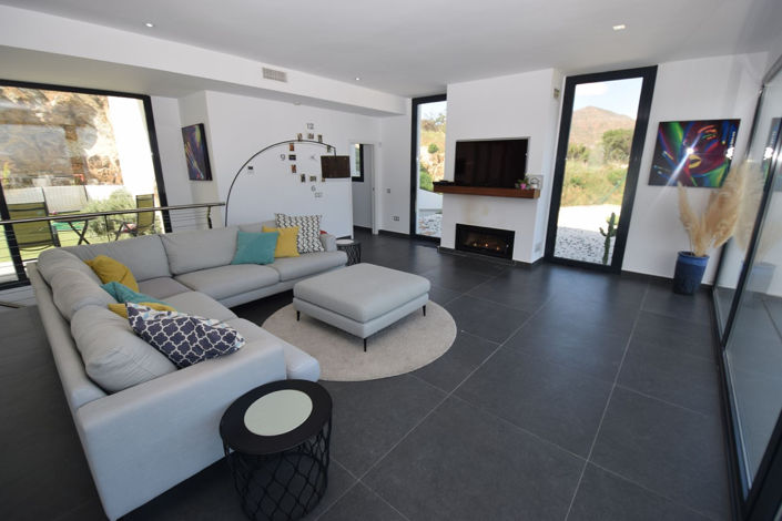 Image No.18-4 Bed Villa for sale