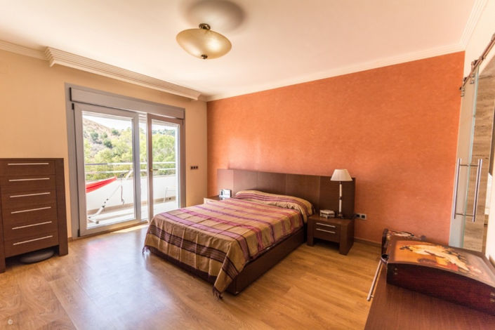 Image No.27-5 Bed Villa for sale