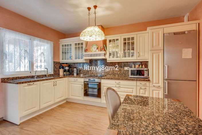 Image No.17-4 Bed Villa for sale