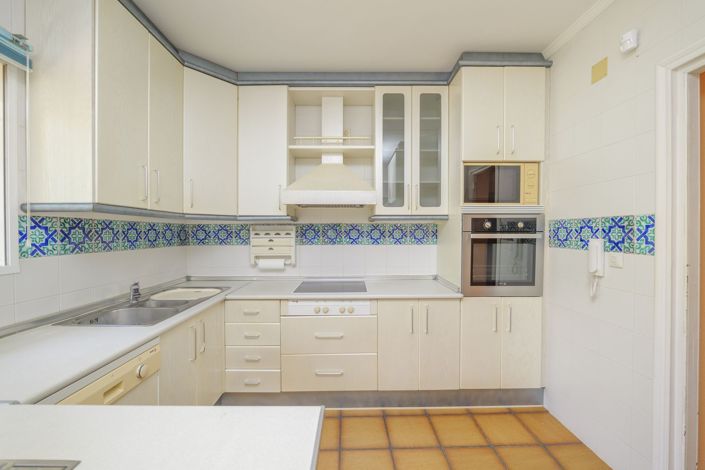 Image No.17-3 Bed Villa for sale