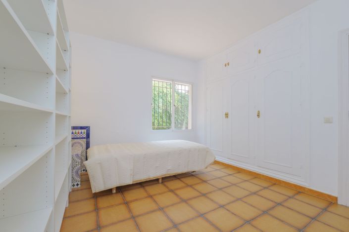 Image No.19-3 Bed Villa for sale